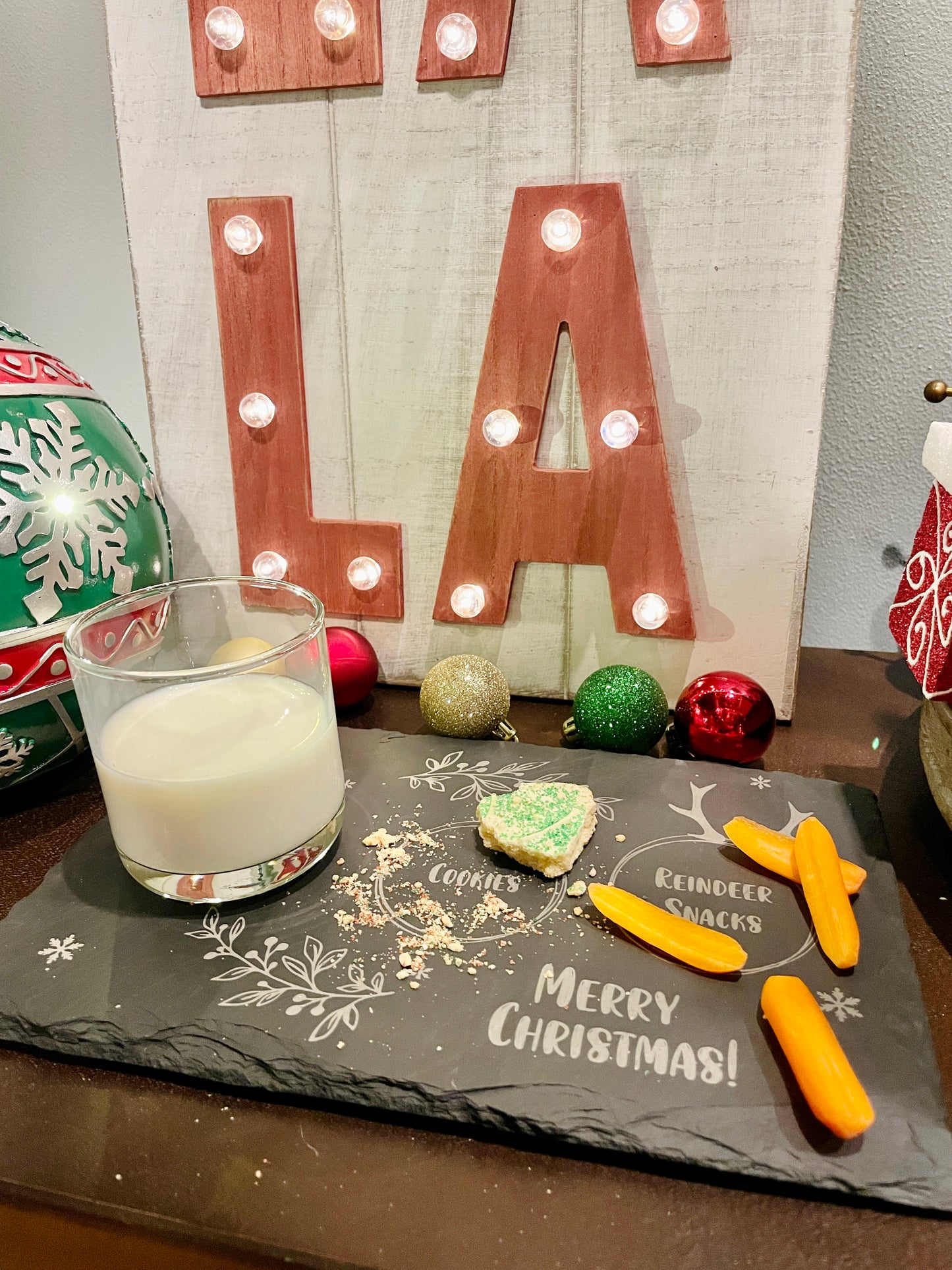 Santa's Milk and Cookie Tray